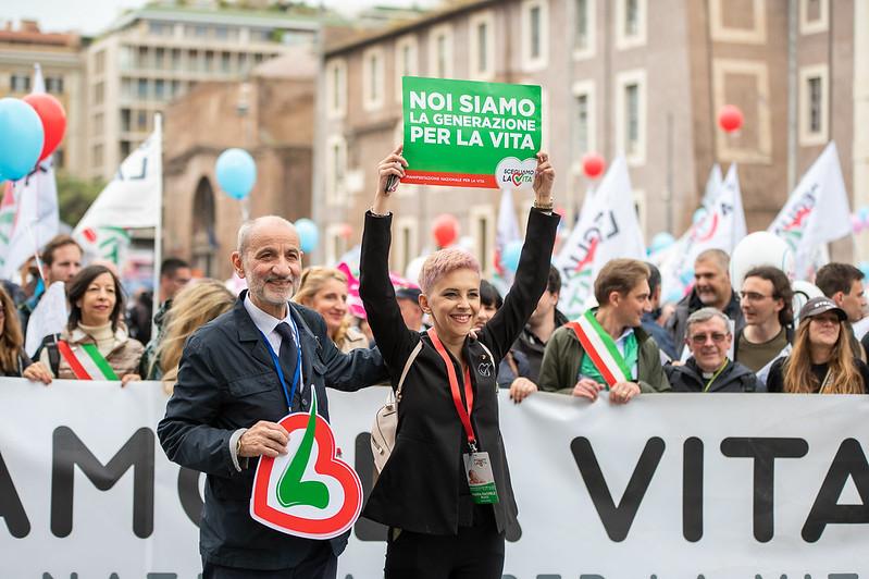 Vaticano. Gandolfini-Ruiu: «22 giugno a Roma Manifestazione Nazionale per la Vita su incoraggiamento Papa Francesco» 1